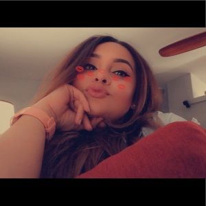 Meet your Posher, Annette